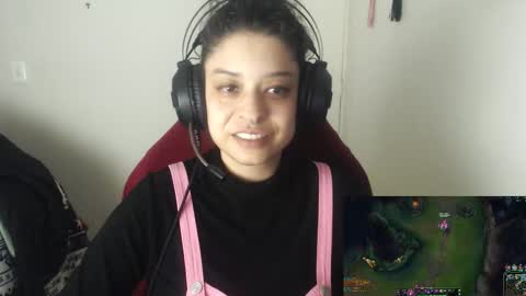 Snapshot of miss_carmila chatting on 10.31.25 Miss Carmila online show from 10.31.25