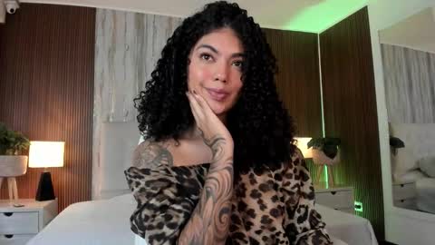 CANDELA CASTRO  online show from 01.13.26