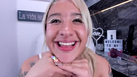 Snapshot of miss_danika chatting on 12.30.24 Danika online show from 12.30.24