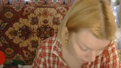 Elis online show from 10.17.25