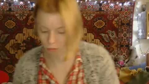 Elis online show from 10.20.25