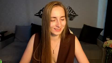 Snapshot of miss_emily19 chatting on 06.21.26 Emily online show from 06.21.26