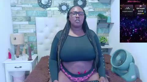 Snapshot of miss_evans_ chatting on 05.14.26 miss_evans_ online show from 05.14.26