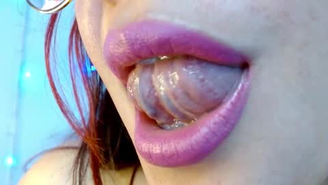 Miss Evoleth online show from 01.28.25