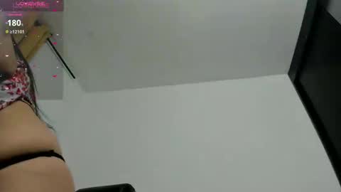 miss_eylens online show from 02.19.25