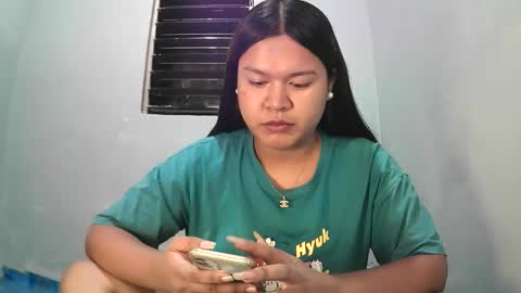 Georgina online show from 12.20.25