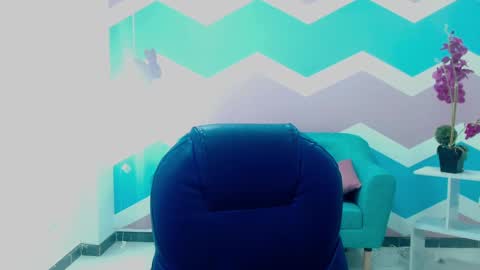 Snapshot of miss_honey1 chatting on 02.10.25 miss_honey1 online show from 02.10.25