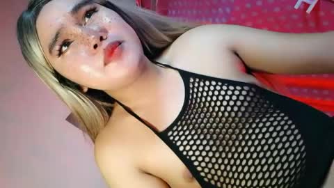 Snapshot of miss_horny139736 chatting on 04.23.26 miss_horny139736 online show from 04.23.26