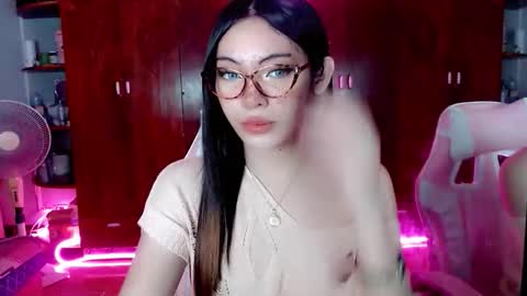 Snapshot of miss_hornydoll chatting on 10.29.25 miss_hornydoll online show from 10.29.25