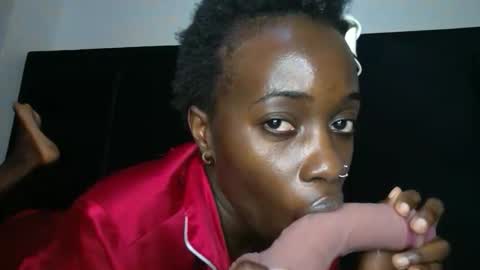 SensuElle  WHAT I DONT SHOW HERE... YOULL ONLY SEE IN PRIVATE  online show from 02.10.26