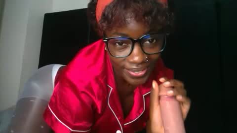 SensuElle  WHAT I DONT SHOW HERE... YOULL ONLY SEE IN PRIVATE  online show from 04.18.26