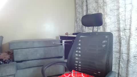 Snapshot of miss_kiiki chatting on 02.12.25 miss_kiiki online show from 02.12.25