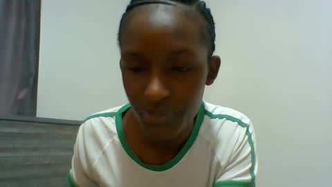Snapshot of miss_kiki7 chatting on 10.21.25 kiki online show from 10.21.25