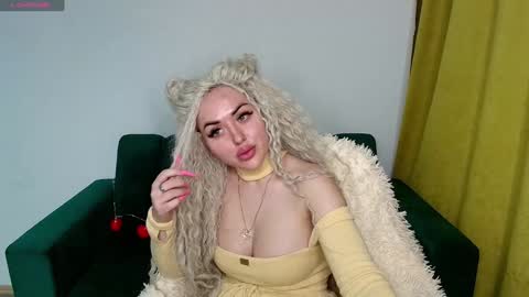 Snapshot of miss_kiten chatting on 01.31.25 miss_kiten online show from 01.31.25