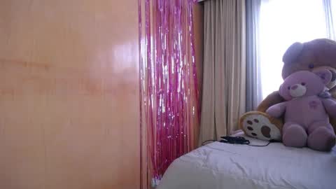 lilieth  online show from 01.06.25