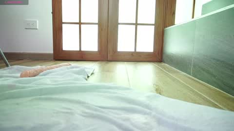 miss_lucyla online show from 01.03.25