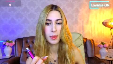   online show from 11.05.25