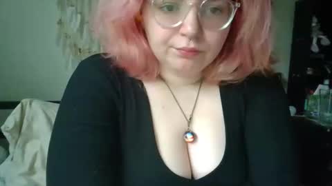 Snapshot of miss_miseryxo chatting on 04.30.26 bri online show from 04.30.26