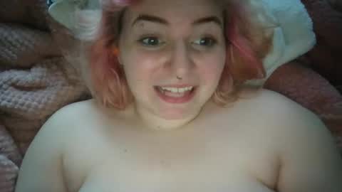 Snapshot of miss_miseryxo chatting on 05.10.26 bri online show from 05.10.26