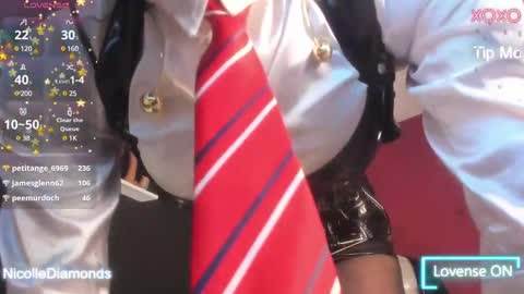 Miss Nicole online show from 01.17.25