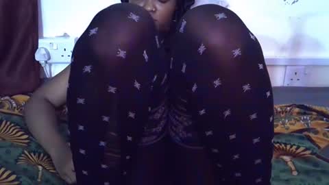 miss_rihanna2 online show from 10.30.25