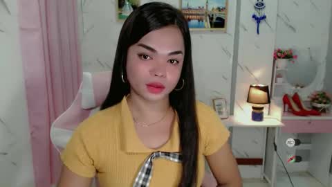 Snapshot of miss_scott chatting on 10.13.25 miss_scott online show from 10.13.25