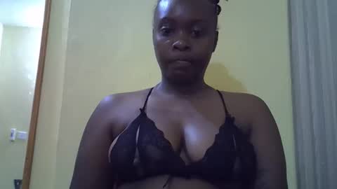 Snapshot of miss_sinphoria chatting on 01.13.26 Miss online show from 01.13.26