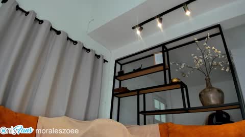 Snapshot of miss_smithx chatting on 10.06.25 Zoee online show from 10.06.25