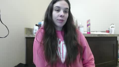 Snapshot of miss_sunshine01 chatting on 01.27.25 Bella online show from 01.27.25