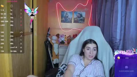 Snapshot of miss_tasy chatting on 02.21.25 Melanie January 15th is my birthday there will be an interesting show online show from 02.21.25