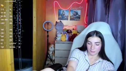 Snapshot of miss_tasy chatting on 10.05.25 Melanie January 15th is my birthday there will be an interesting show online show from 10.05.25