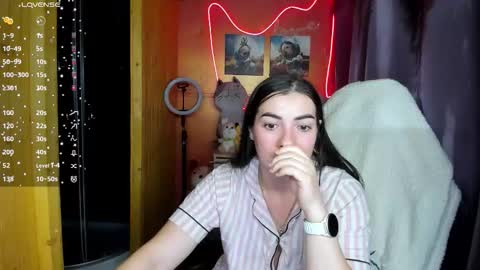 Snapshot of miss_tasy chatting on 10.06.25 Melanie January 15th is my birthday there will be an interesting show online show from 10.06.25