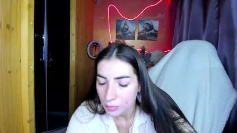 Snapshot of miss_tasy chatting on 04.28.26 Melanie January 15th is my birthday there will be an interesting show online show from 04.28.26
