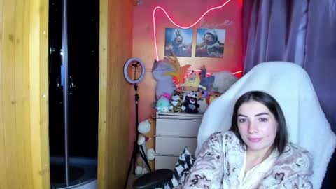 Snapshot of miss_tasy chatting on 04.29.26 Melanie January 15th is my birthday there will be an interesting show online show from 04.29.26