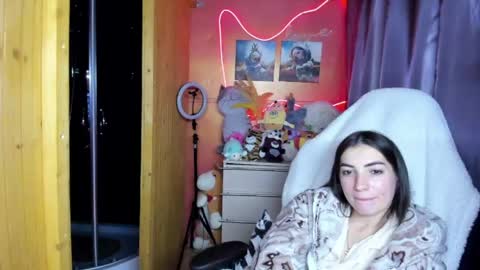 Snapshot of miss_tasy chatting on 04.30.26 Melanie January 15th is my birthday there will be an interesting show online show from 04.30.26