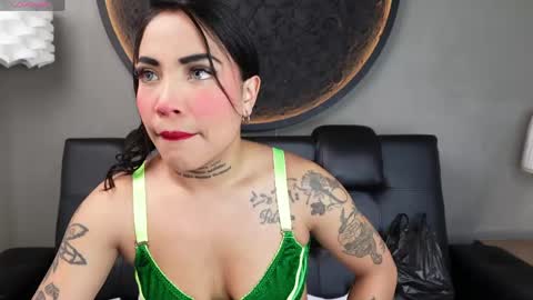 Vaiolette online show from 06.03.26