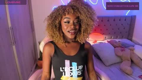 Snapshot of miss_west chatting on 03.01.25 Tay Tay Independent Model   online show from 03.01.25