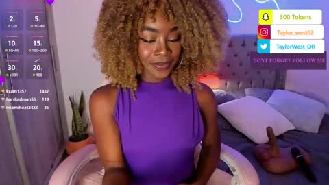 Snapshot of miss_west chatting on 03.08.25 Tay Tay Independent Model   online show from 03.08.25