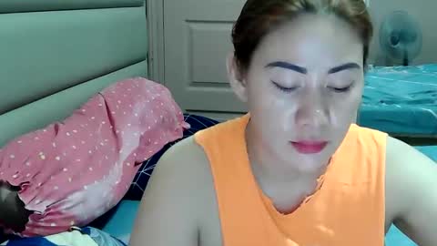 HOT MOMMY ZEPHYR online show from 04.21.26