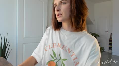 Alexandra Thorn online show from 04.08.26
