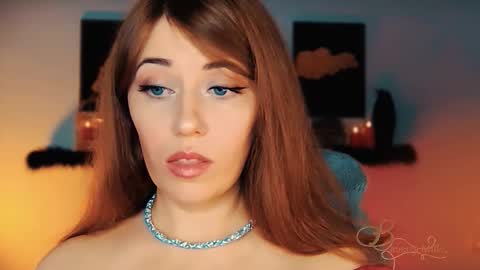 The divine Beverly online show from 11.08.25