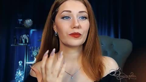 Snapshot of missbeverlymills chatting on 04.28.26 The divine Beverly online show from 04.28.26