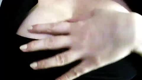 Snapshot of missbiny chatting on 05.27.26 Avamlash online show from 05.27.26