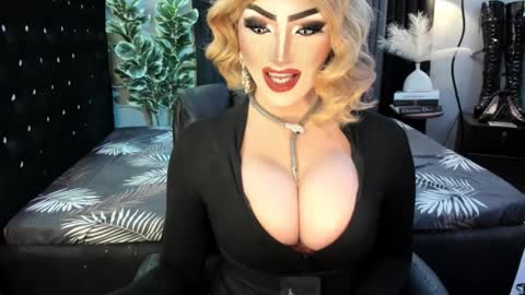 PRIESTESS CHANNEL online show from 10.19.25