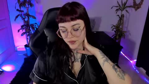 Missy Charlottte.  Hey remember to give me a thumbs up ty online show from 03.05.25