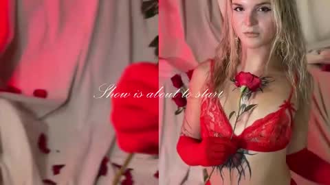Snapshot of misschloe__ chatting on 02.14.25 Chloe freelance model Please your thumbs up are important  online show from 02.14.25