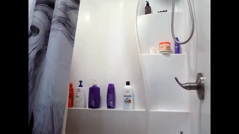 MissEeva online show from 12.24.24