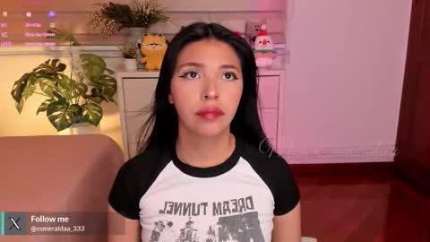 Snapshot of missesmeralda chatting on 11.12.25 Julieta Arboleda but i like call me esme online show from 11.12.25