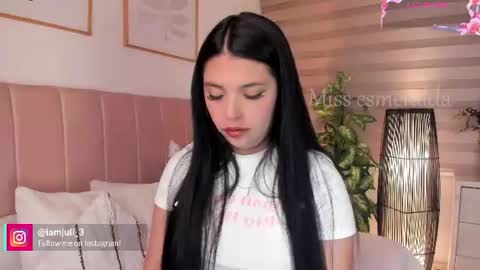Snapshot of missesmeralda chatting on 07.09.26 Julieta Arboleda but i like call me esme online show from 07.09.26