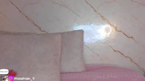 Sami Evan online show from 04.08.26